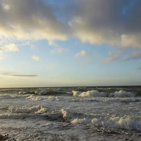 6 Person In Graested-by Traum * Graested