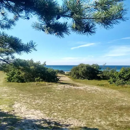 6 Person In Graested-by Traum *